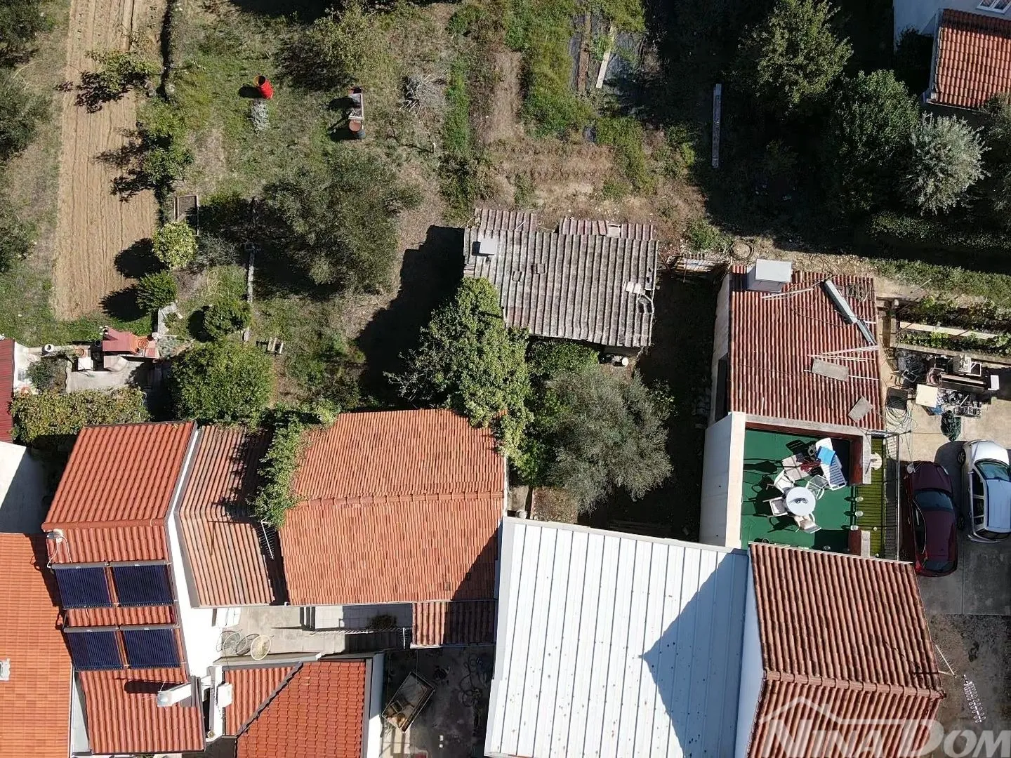 prodaja diklo kuća u nizu sa prostranim vrtom - slika 16
