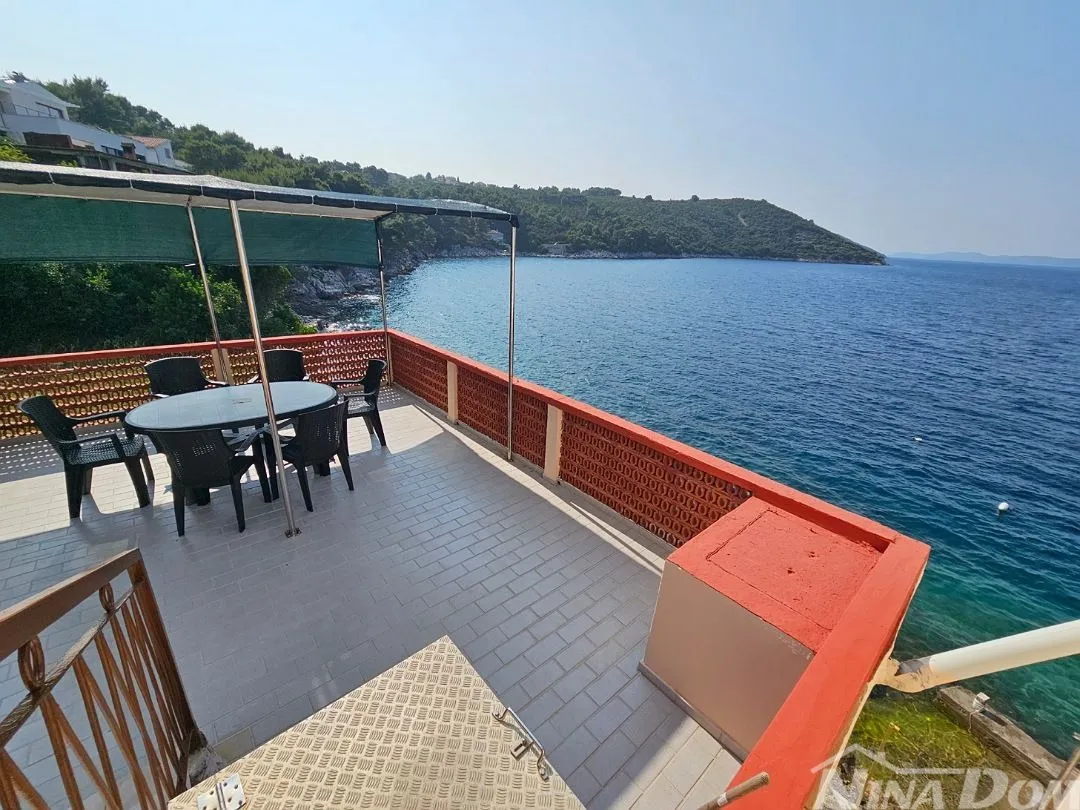 prvi red apartmanska kuća savar dugi otok - slika 6