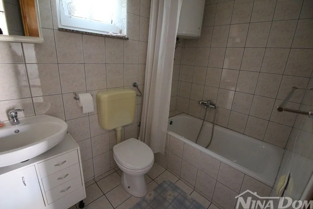 apartmanska kuća 400 metara do mora - slika 20