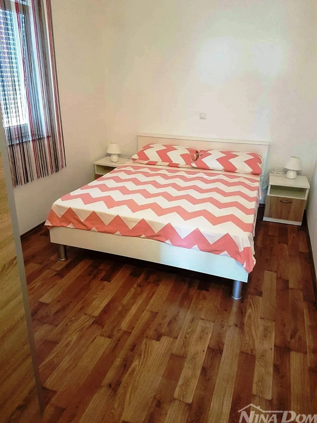 apartmani s bazenom za turističke namjene - slika 16