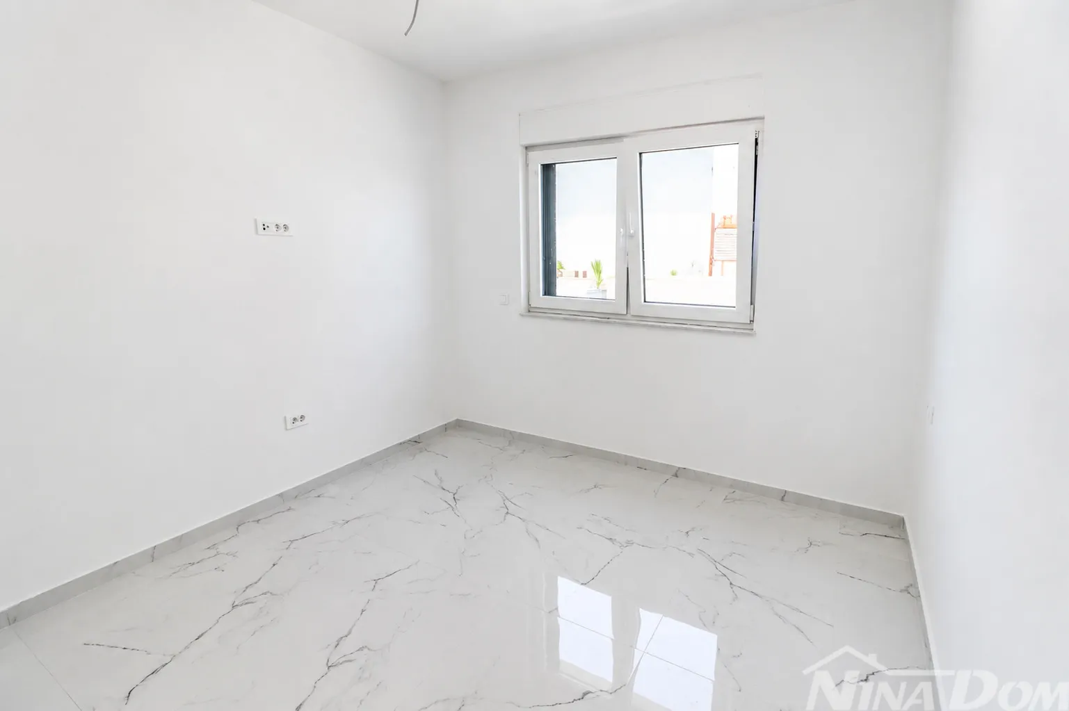 ( s1 ) luksuzan dvosoban apartman- vlastiti vrt- 2 parkirna mjesta - slika 12