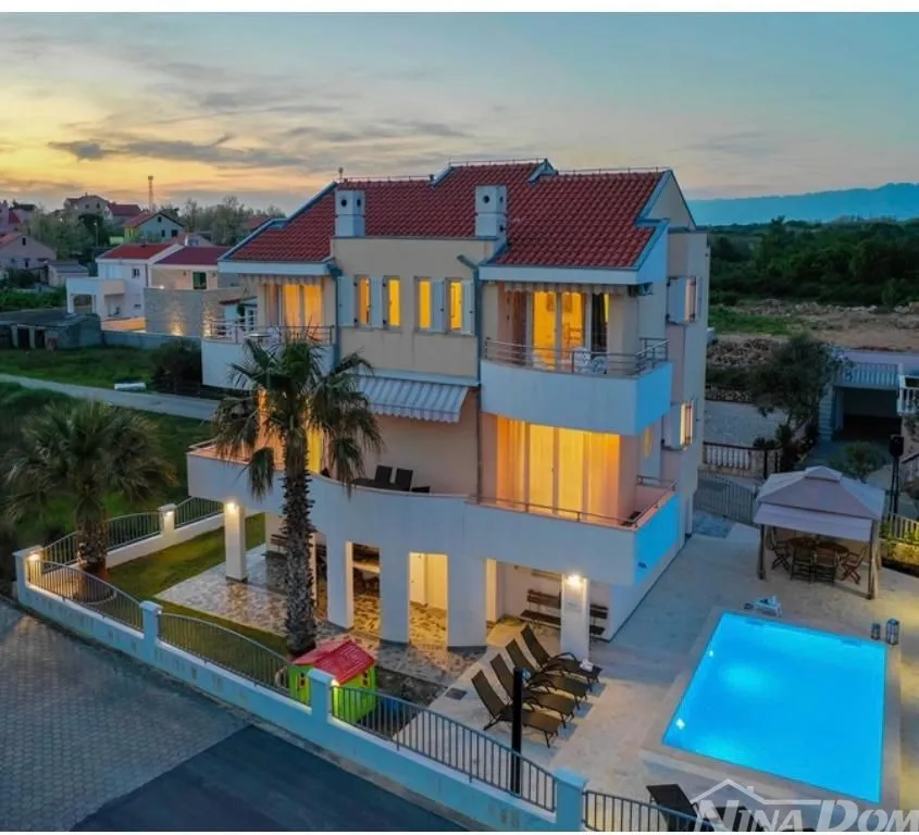 apartmanska kuća - 150 m od mora - 3 apartmana - slika 3