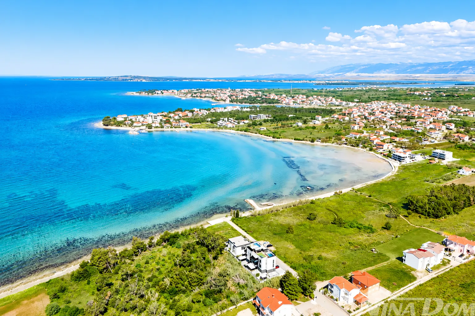 PRIVLAKA DALMACIJA – ODLIČNA LOKACIJA -610 m² - 400 m OD MORA - Privlaka, Privlaka