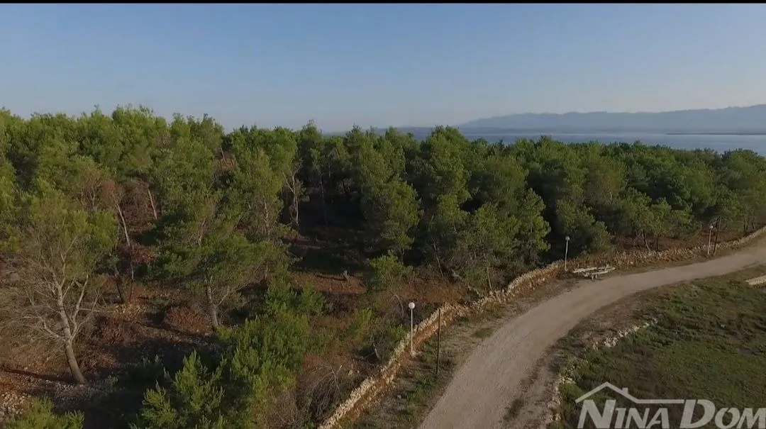 zemljište za turističke namjene t2 zona pod upu planom. - slika 2