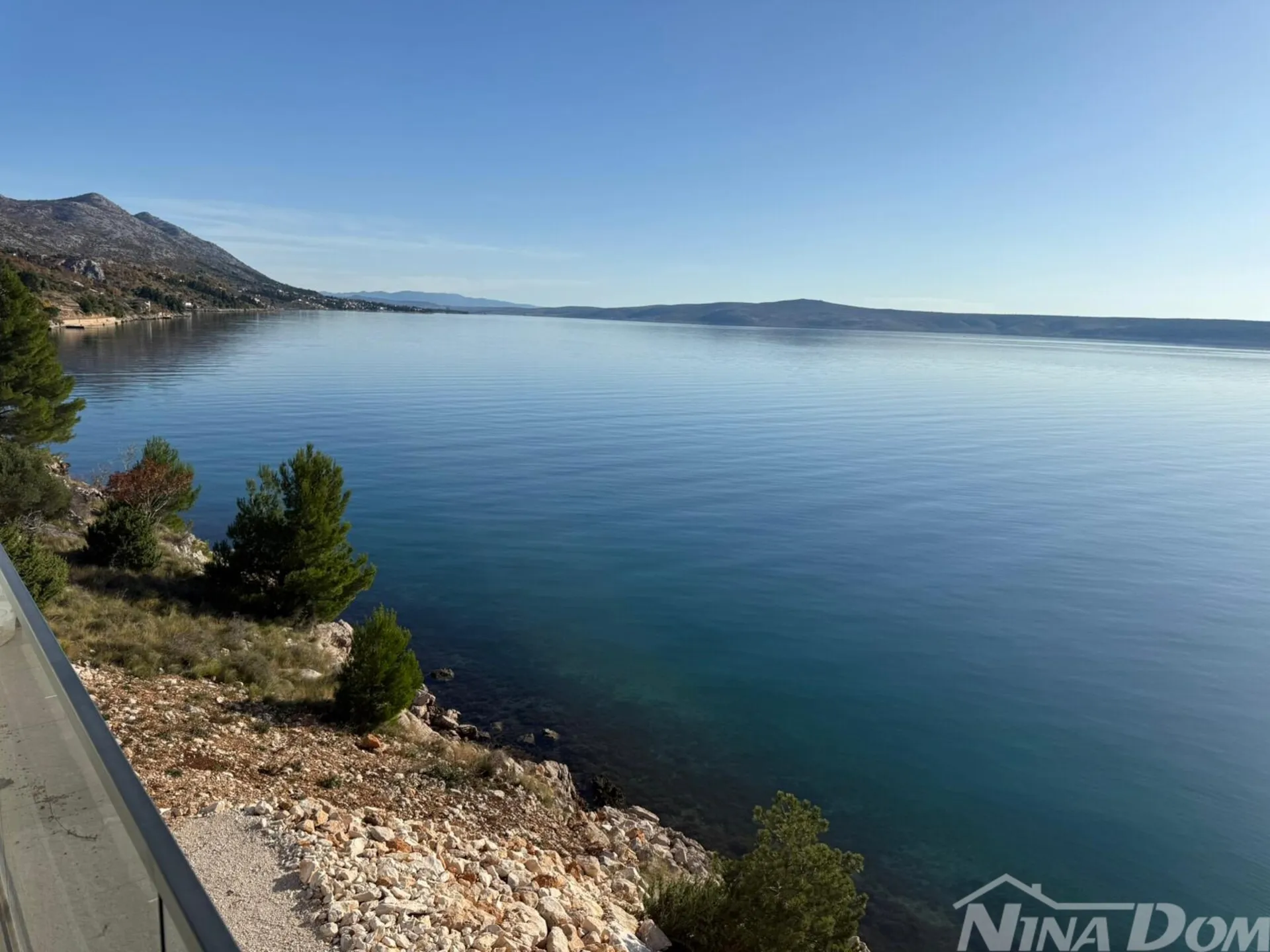 ekskluzivne 2 vile u 1. redu do mora – starigrad, dalmacija - slika 3