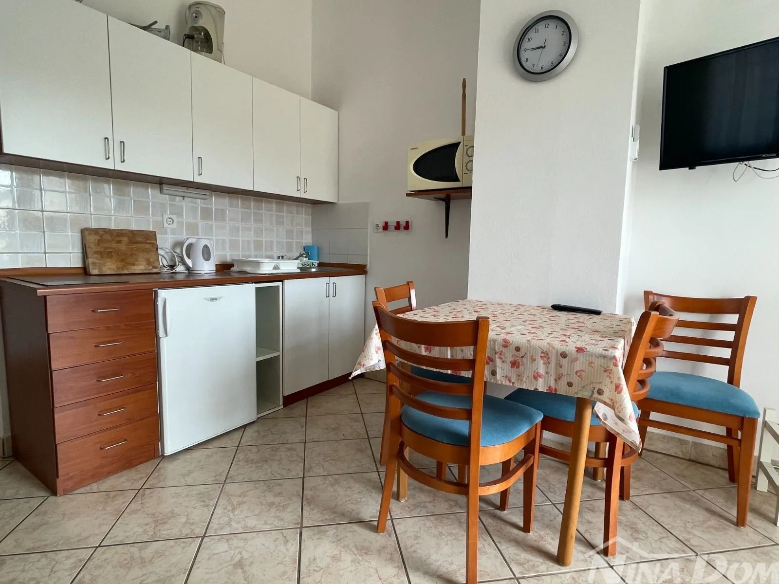 apartmanska kuća - privlaka - 6 apartmana - slika 23