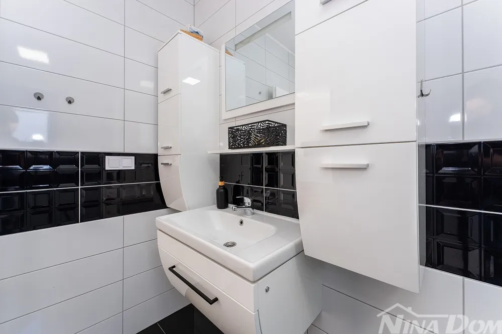 dalmacija privlaka villa s bazenom 1 red do mora. - slika 13