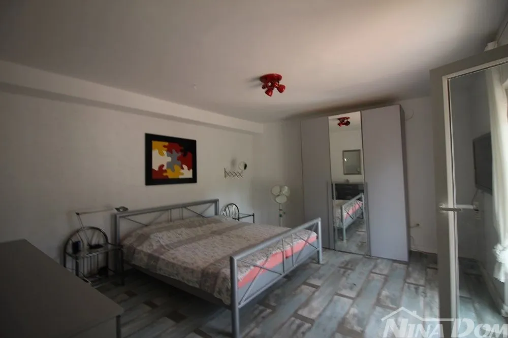 nekretnina u mirnom dijelu naselja - slika 24