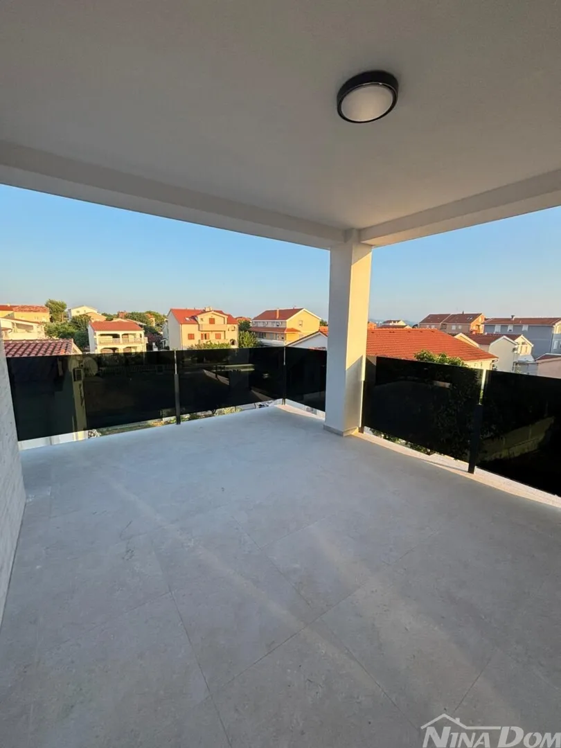 penthouse privlaka s predivnim pogledom na more - slika 18