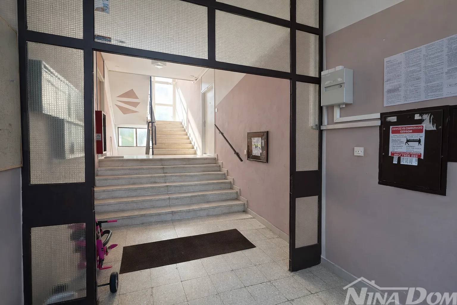 prostran stan 88 m² s idealnim rasporedom | 2s+db | 2 lođe - slika 8