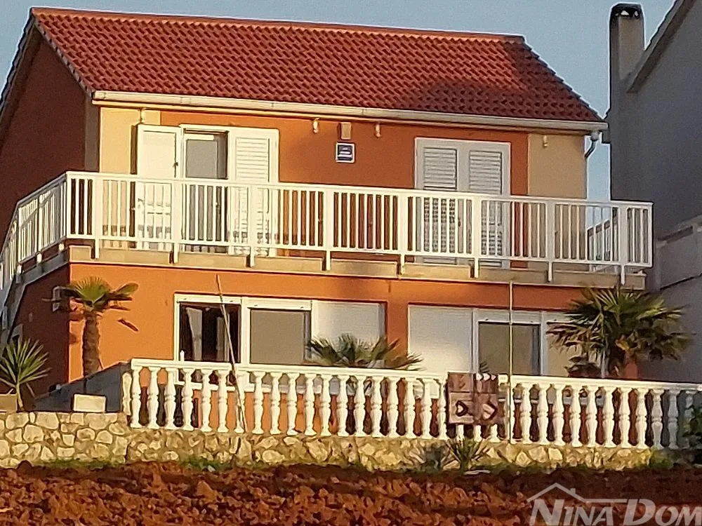 samostojeća nekretnina s pogledom na more - slika 2