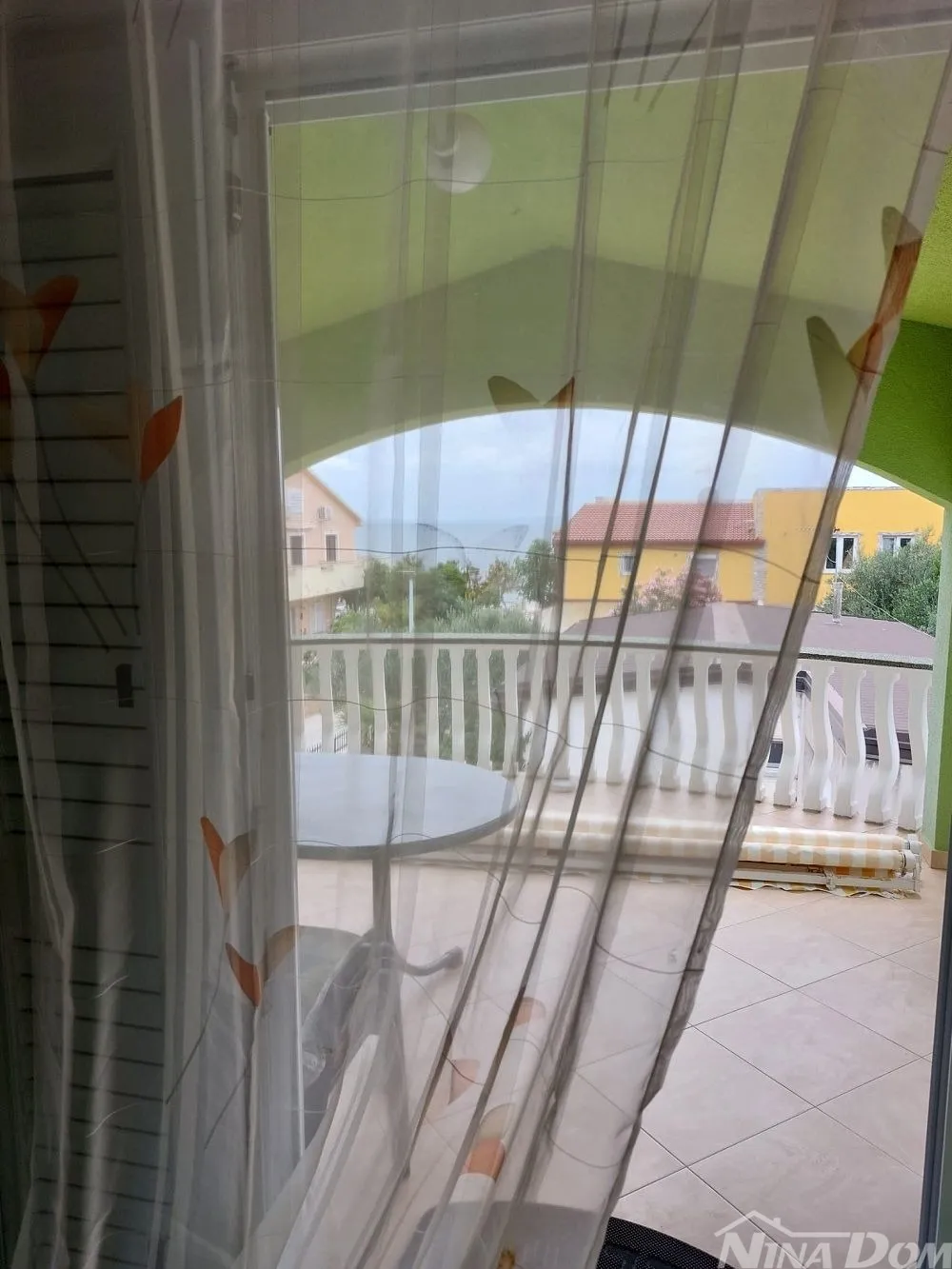 južna strana vira 50 metara do mora s tri apartmana - slika 10
