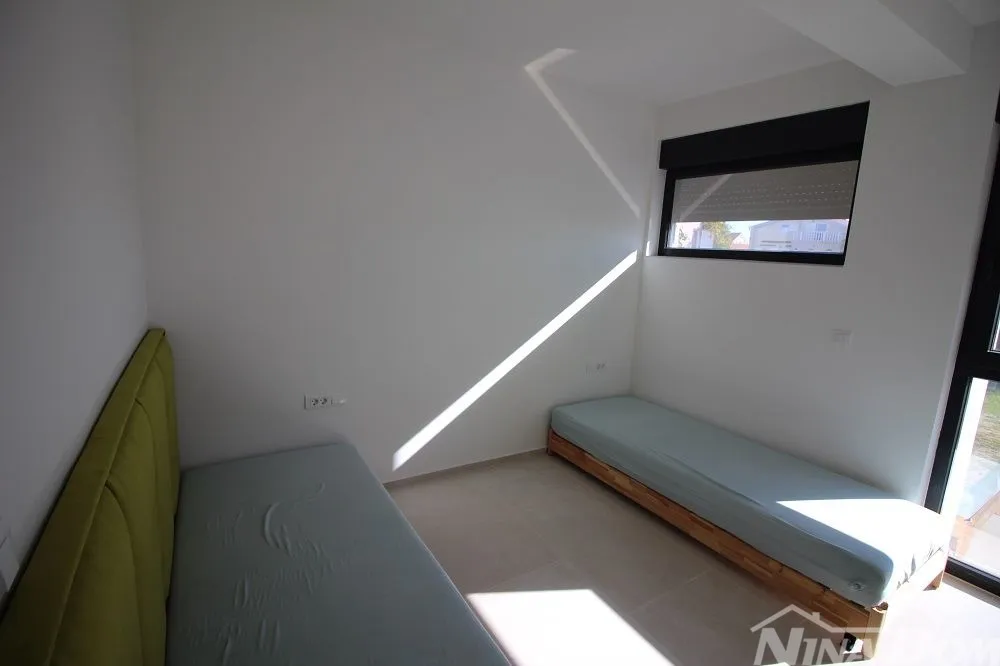 apartman južna strana 25 met do plaže 96 m2. - slika 16