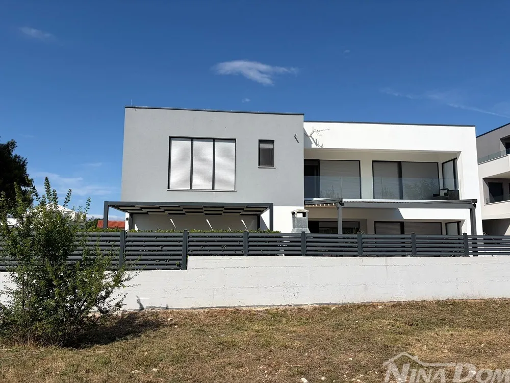 dalmacija privlaka villa s bazenom 1 red do mora. - slika 2