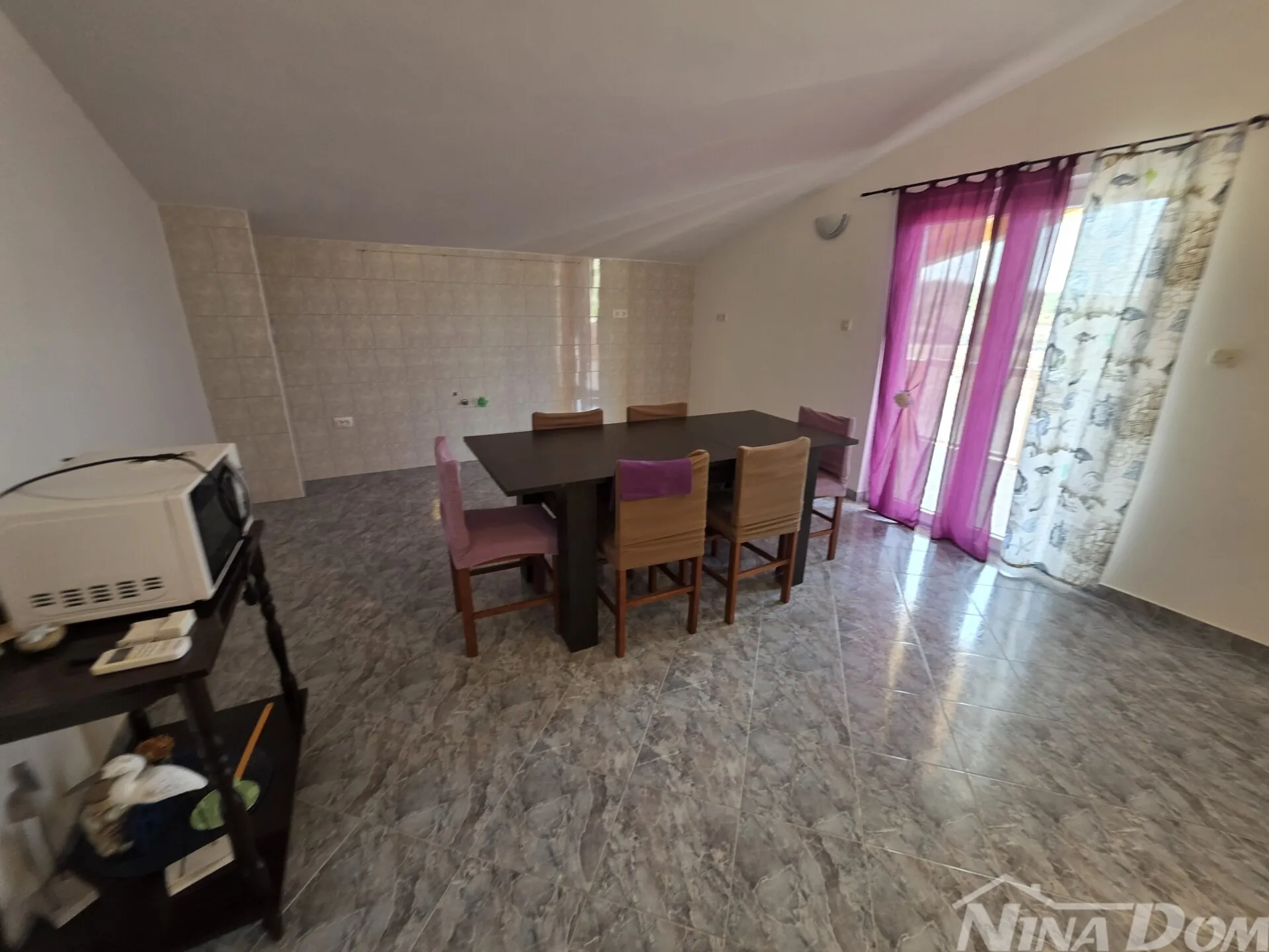 kuća u prvom redu do mora – otvoreni pogled, 8 soba! - slika 12