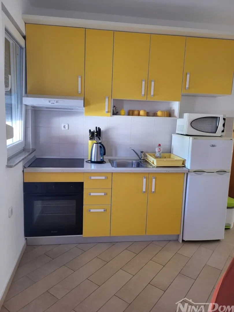 70 met. do mora 3 apartmana - slika 4