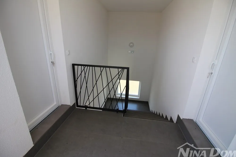 novogradnja s pogledom na more – 81,23 m² na 1 katu - slika 3