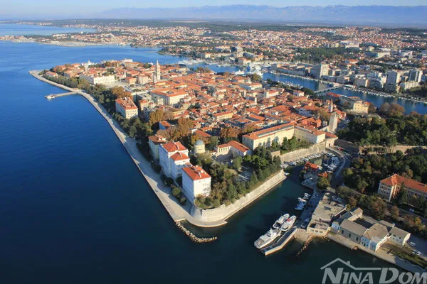 Zadar – Žmirići, poslovno zemljište za uslužne i trgovačke djelatnosti - Diklo, Zadar