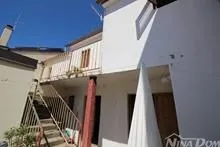 prodaja diklo kuća u nizu sa prostranim vrtom - slika 2