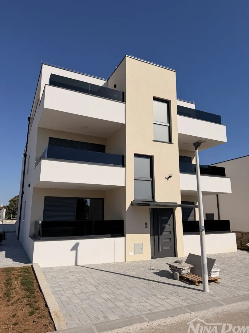 novogradnja apartmani, južna strana otoka vira. - slika 3