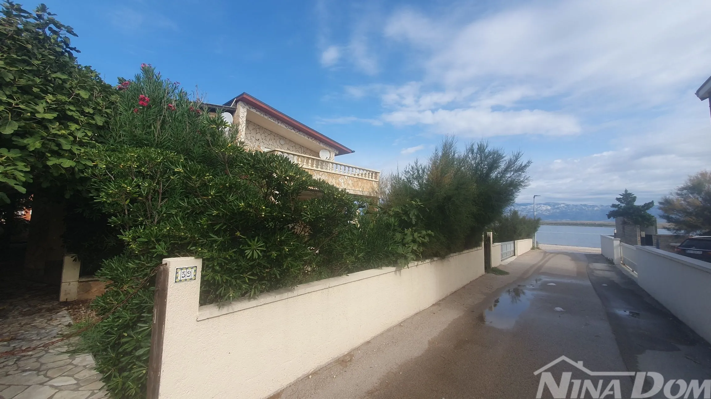 nekretnina prvi red do mora s dodatnim zemljištem. - slika 8