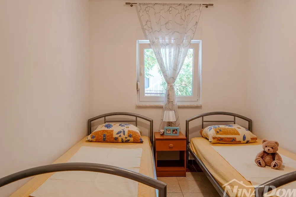 dalmacija vir samostojeća nekretnina s 4 stambene jedinice - slika 16