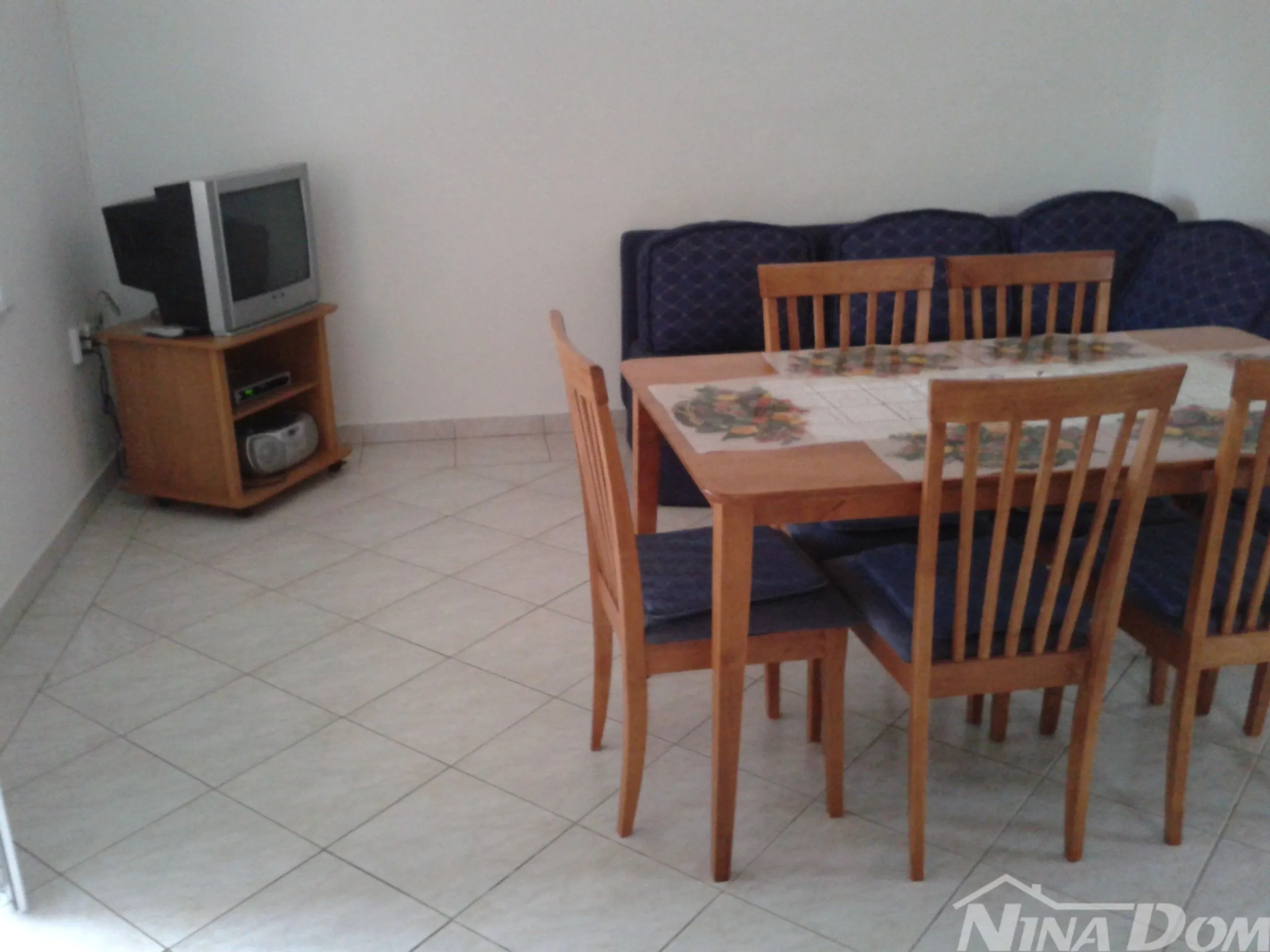 apartmanska kuća 50 metara do mora. - slika 8