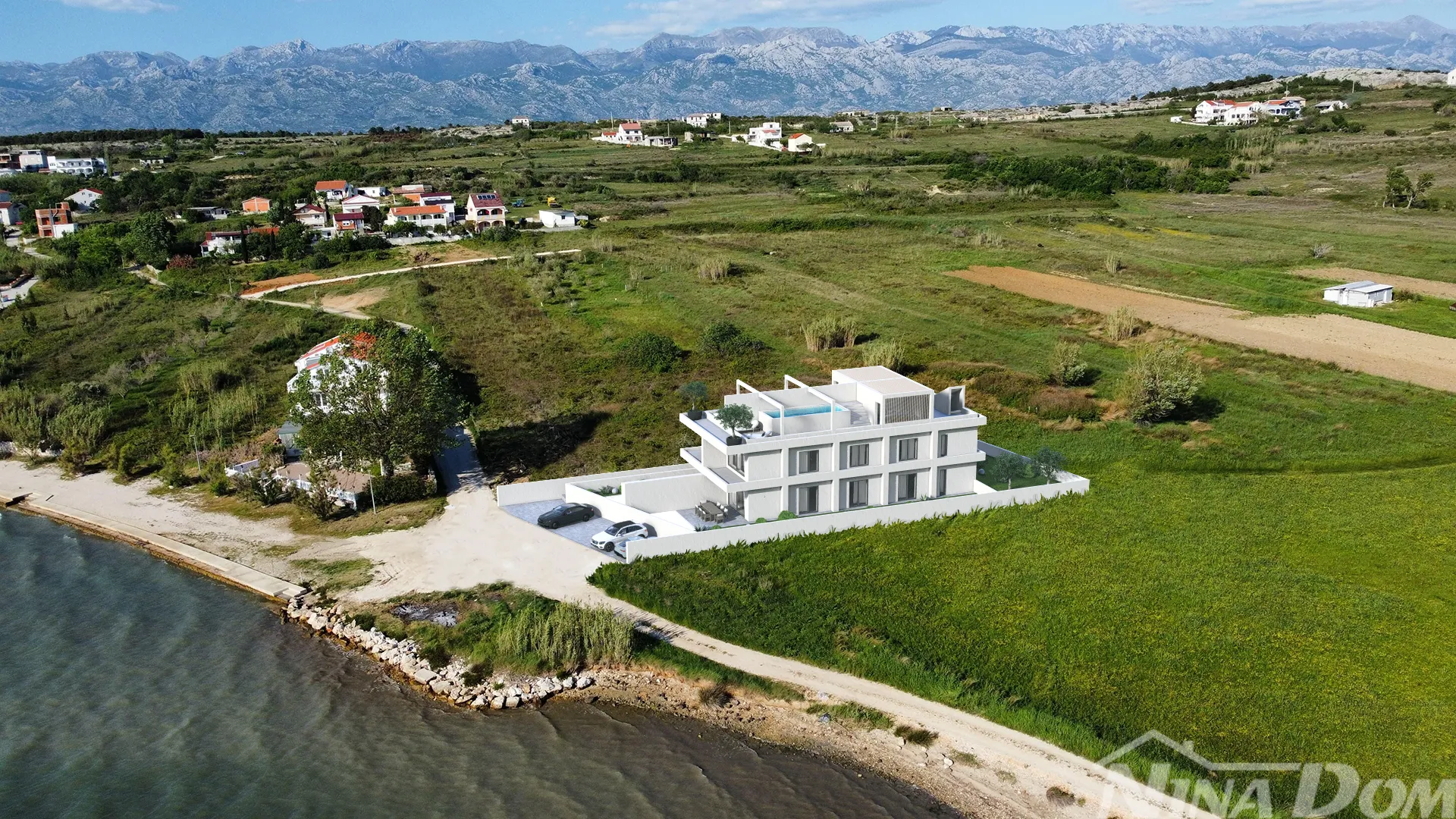 apartman na prvom katu s krovnom terasom i bazenom 1 red do mora - slika 3