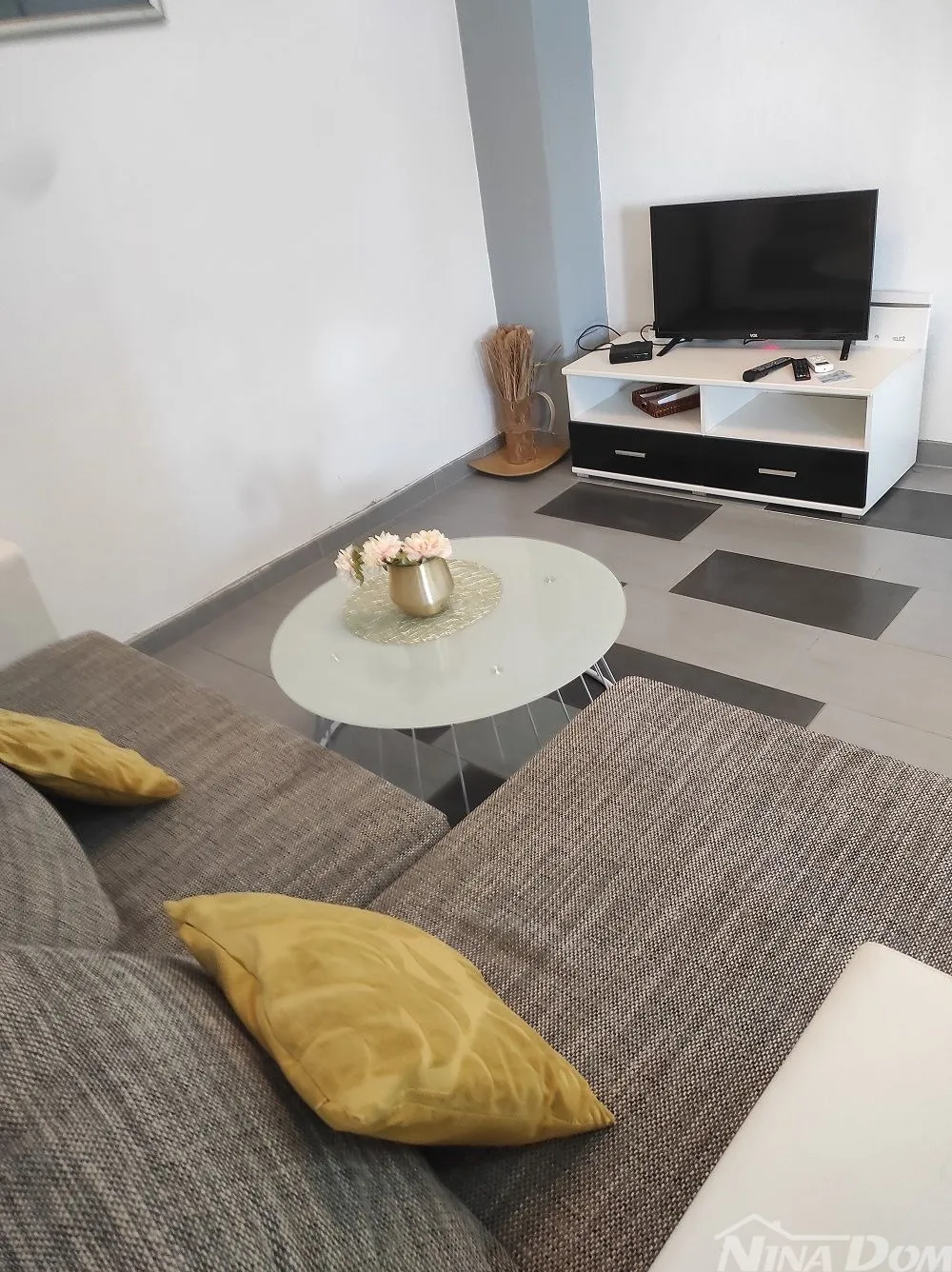 nekretnina s 4 apartmana, krovna terasa s pogledom na more i velebit. - slika 22