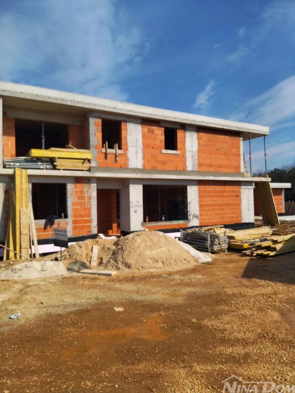 Villa s bazenom u izgradnji, mogućnosti kombinacije - Zaton, Nin