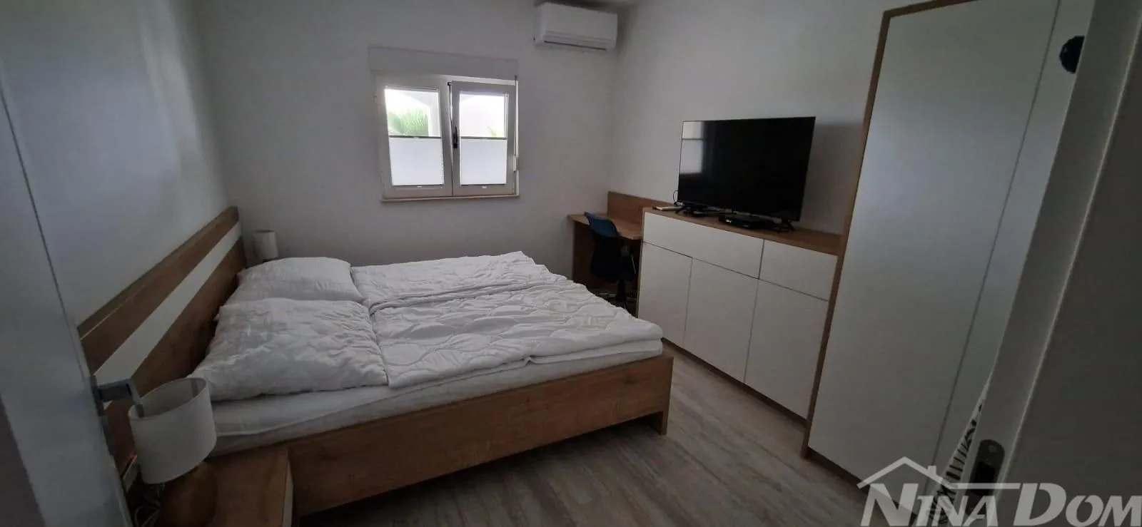 nekretnina s velikom okućnicom,teniskim terenom,bazenom, 45 m od mora - slika 28