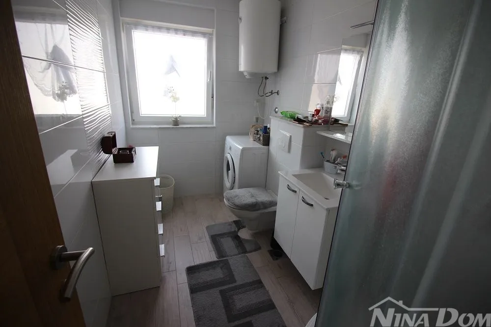 apartman na prvom katu s pripadajućom okućnicom. - slika 6