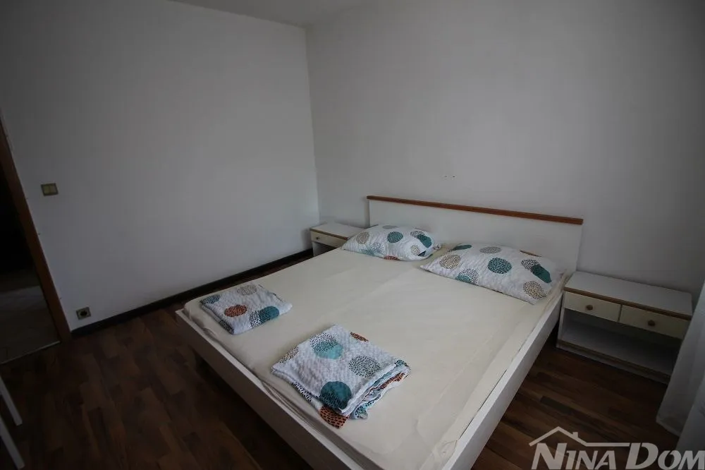 južna strana otoka vira, apartmanska kuća s 6 jedinica. - slika 17