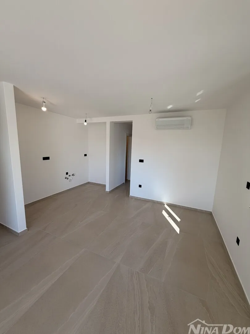 novogradnja apartmani, južna strana otoka vira. - slika 12