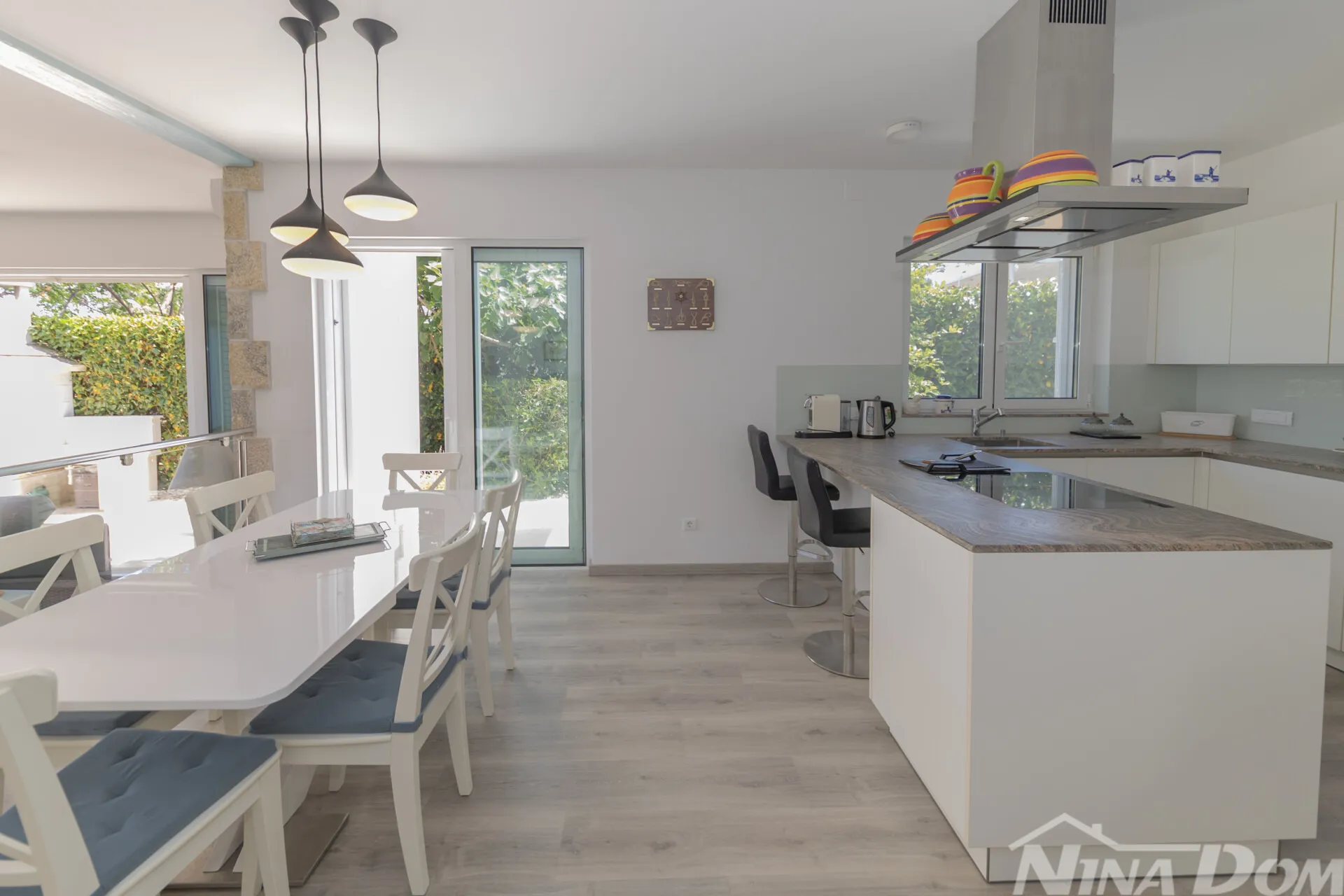luksuzna villa u 1. redu do mora – sutomišćica, otok ugljan - slika 3