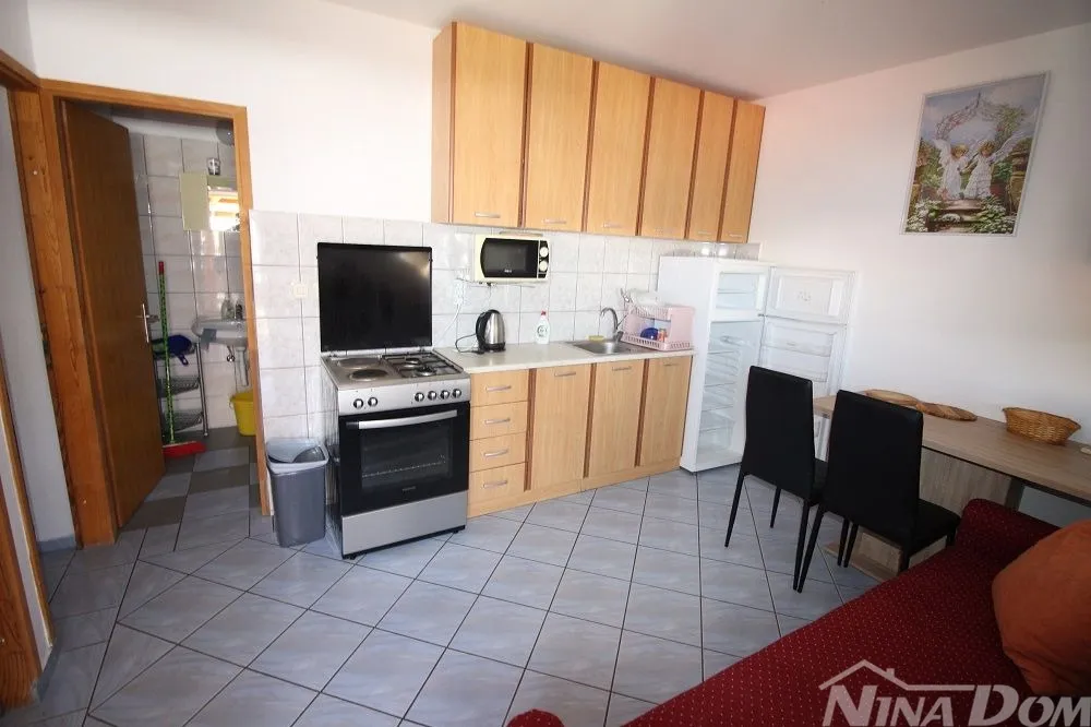 apartmanska kuća 8 apartmana 450 met.do plaže - slika 20