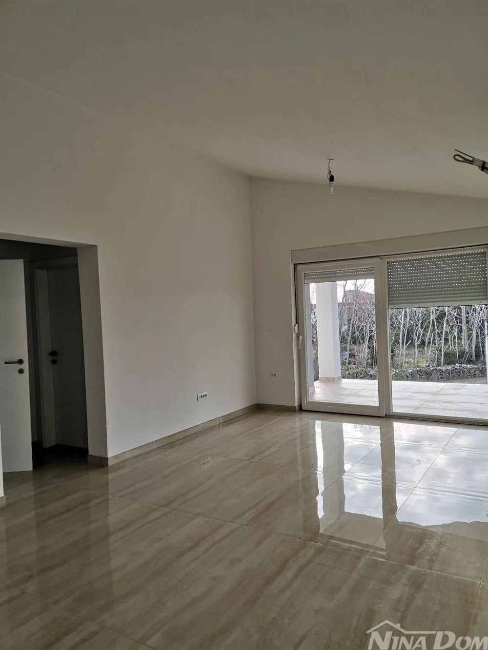 apartman na katu, centar otoka vira (voda i kanalizacija) - slika 5