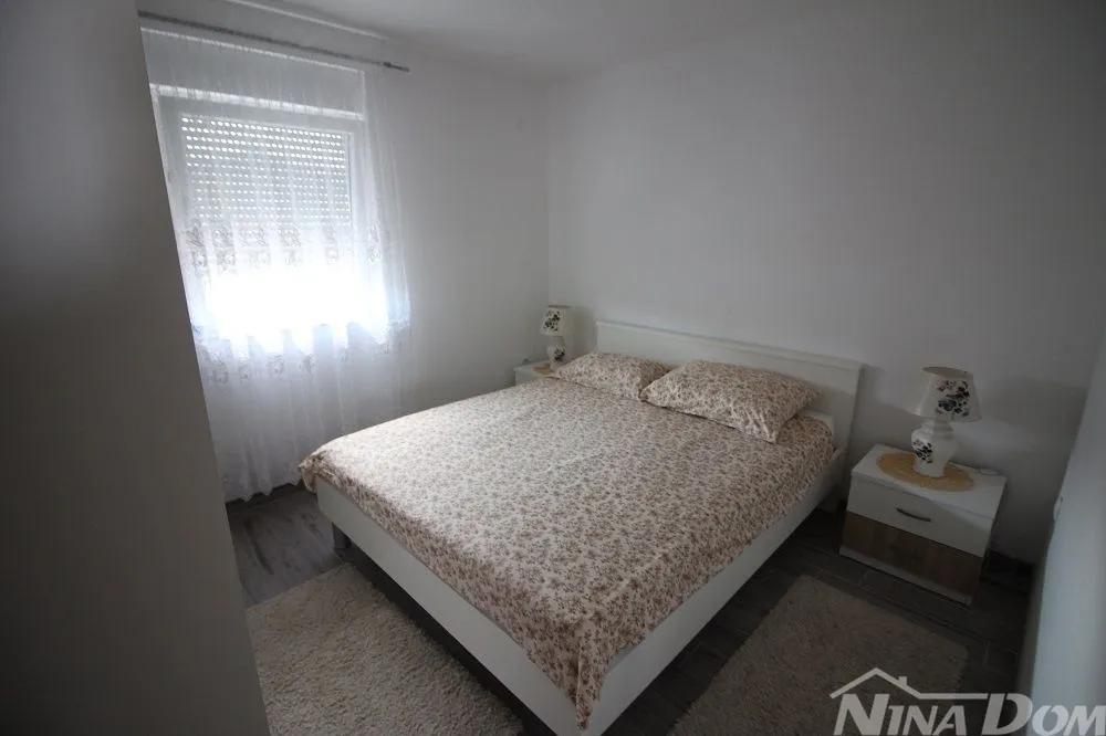 apartman na prvom katu s pripadajućom okućnicom. - slika 8