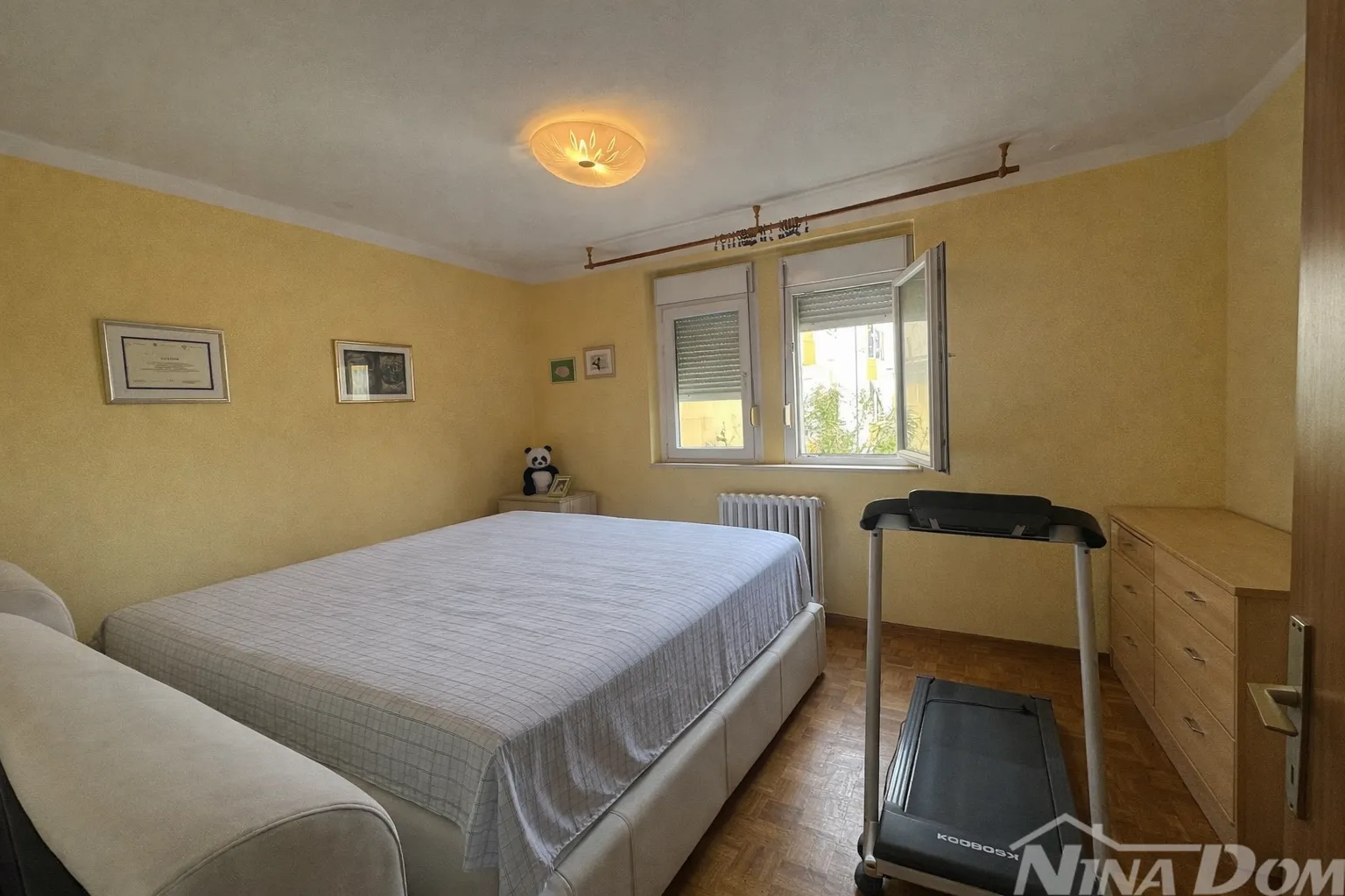 prostran stan 88 m² s idealnim rasporedom | 2s+db | 2 lođe - slika 6