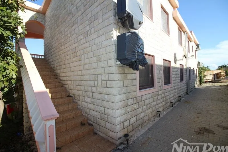 apartmanska kuća 4 stambene jedinice - slika 22