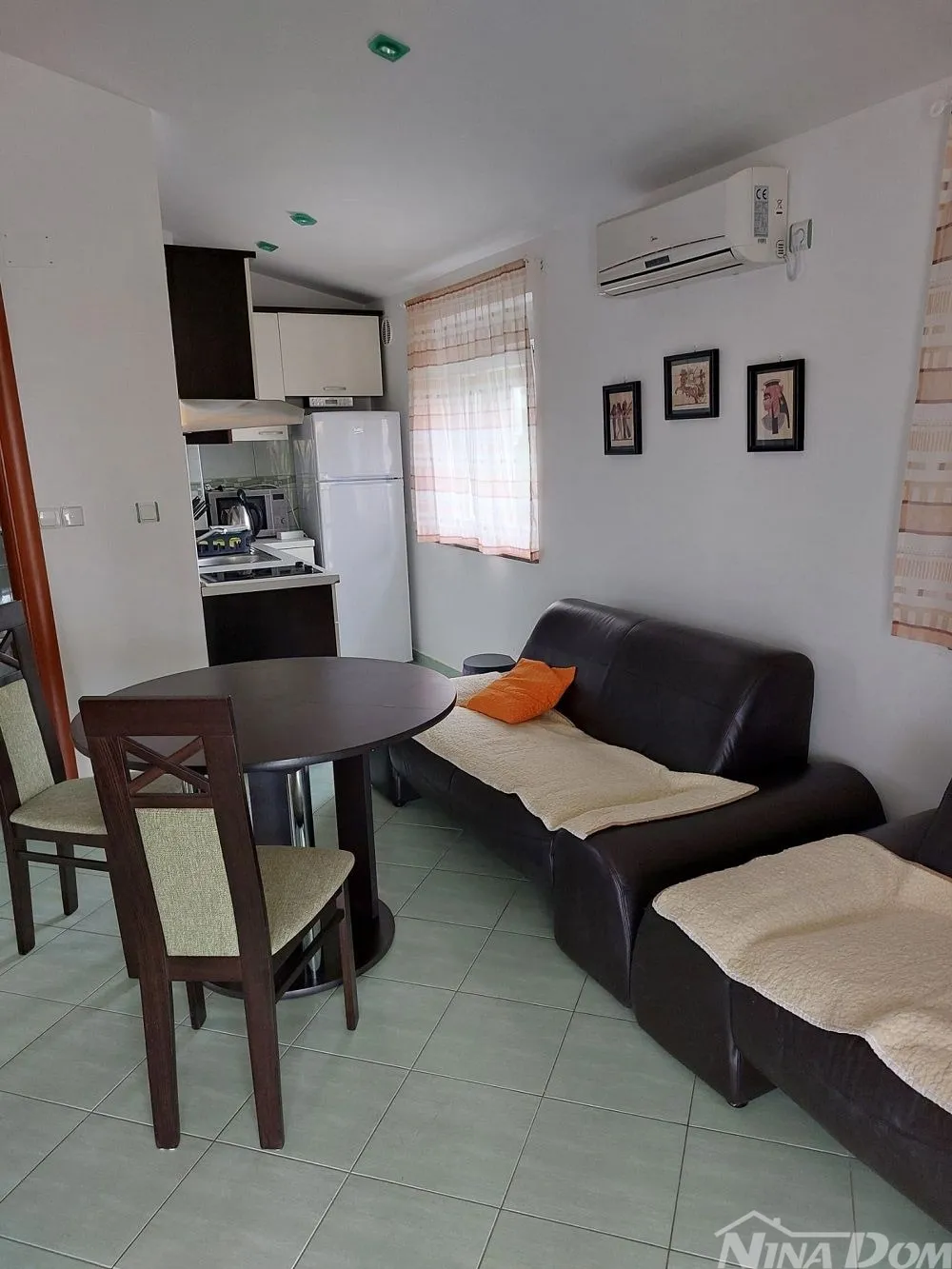 južna strana vira 50 metara do mora s tri apartmana - slika 11