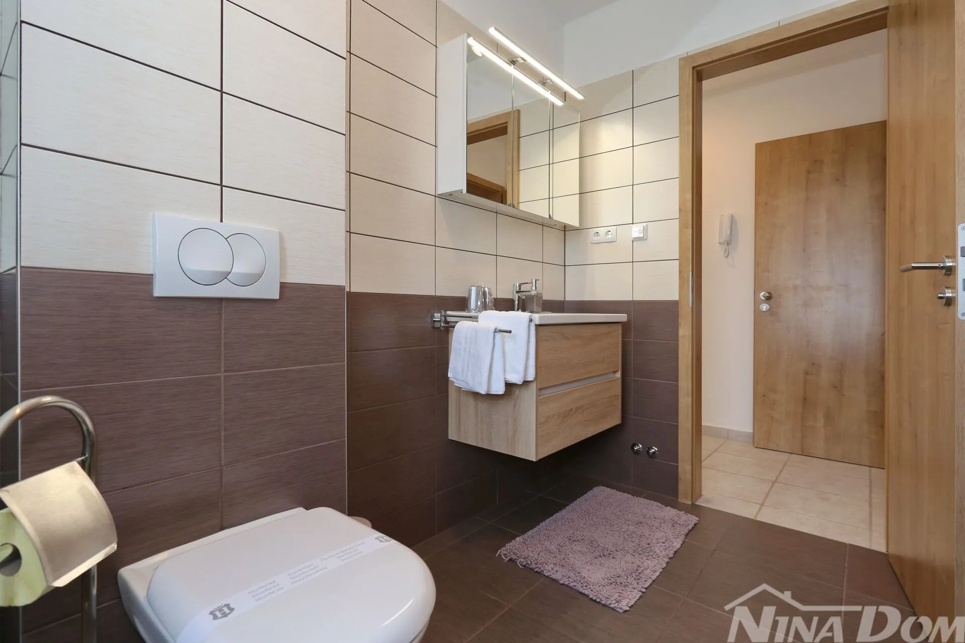 sukošan dvosoban komforan namješten apartman - slika 5