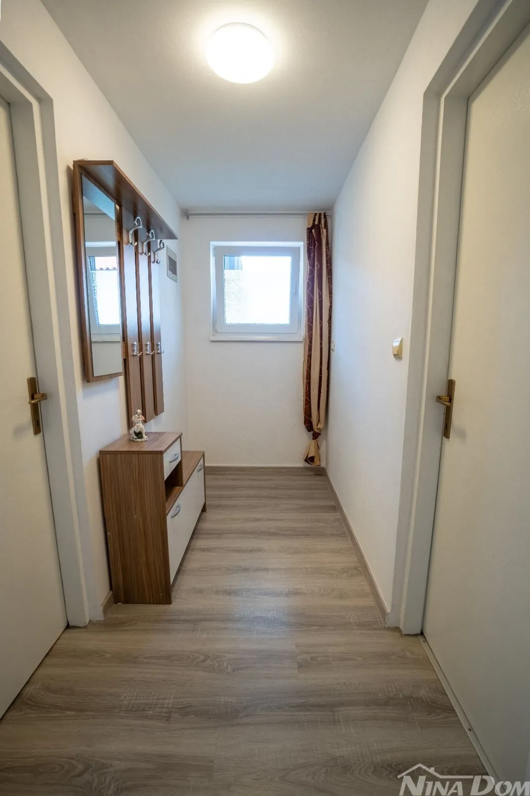 apartmanska kuća s prostranom okućnicom. - slika 14