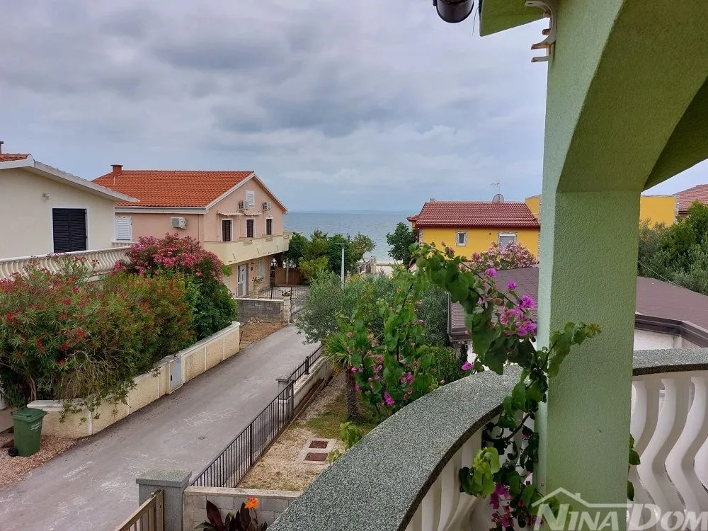 južna strana vira 50 metara do mora s tri apartmana - slika 5
