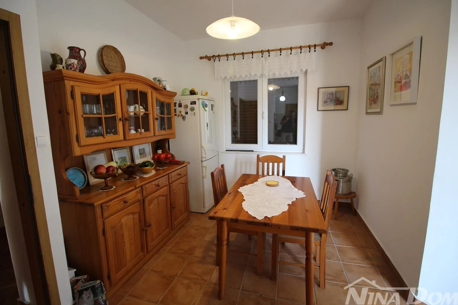 otok ugljan guduće drugi red od mora - slika 19