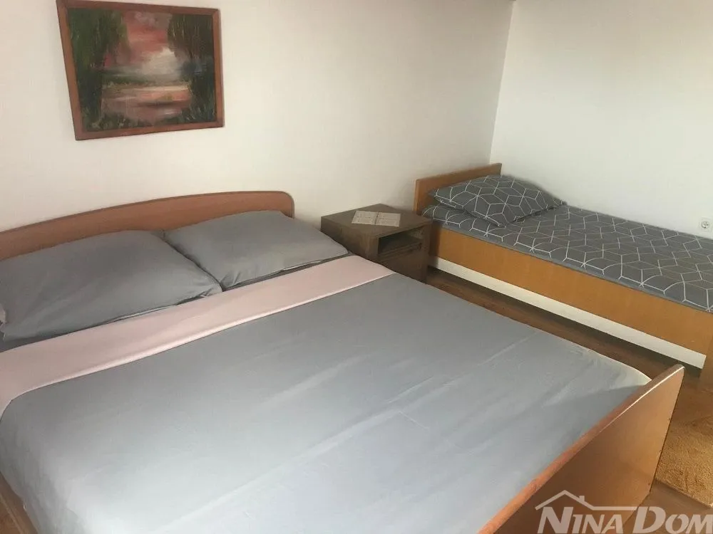 južna strana otoka vira 200 metara do mora - slika 10