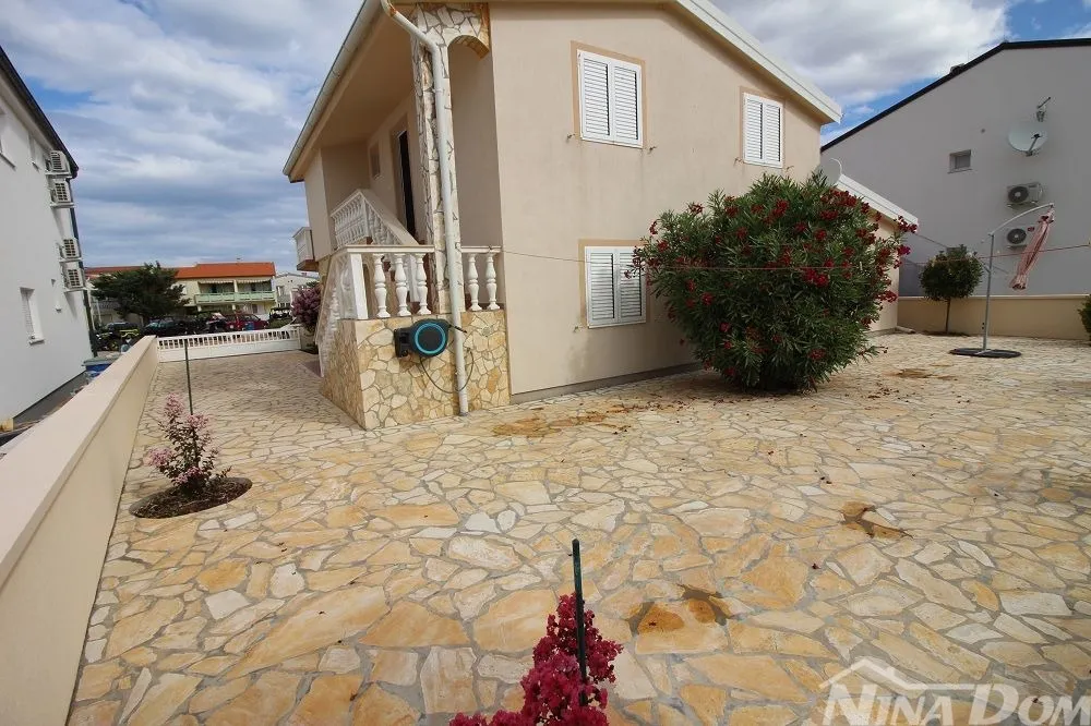 samostojeća nekretnina južna strana 120 met.do plaže - slika 3