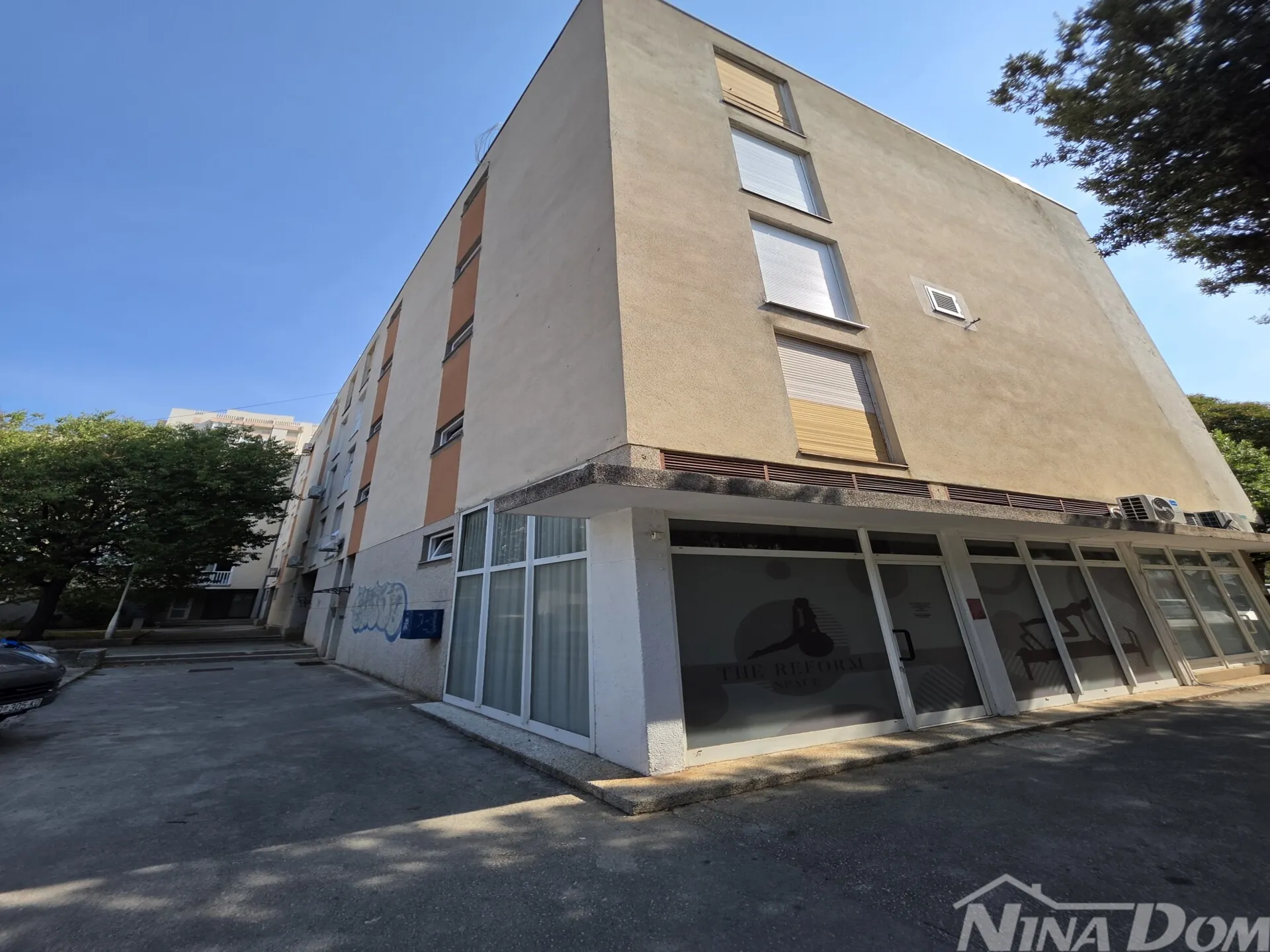 voštarnica stan u srcu zadra – idealna lokacija! - slika 12
