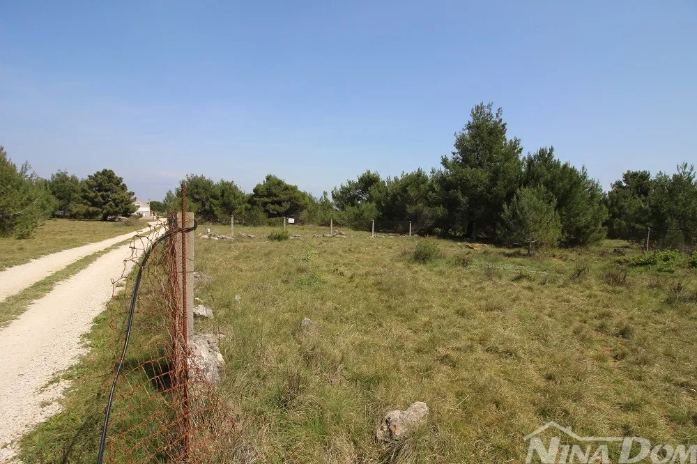 poljoprivredno zemljište 541 m2 - slika 2