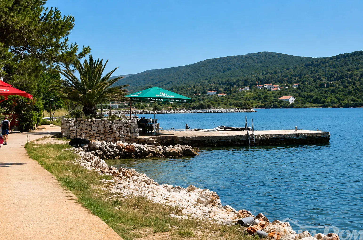 hrvatska – dugi otok | 1. red do mora građevinsko zemljišta opis: - slika 2